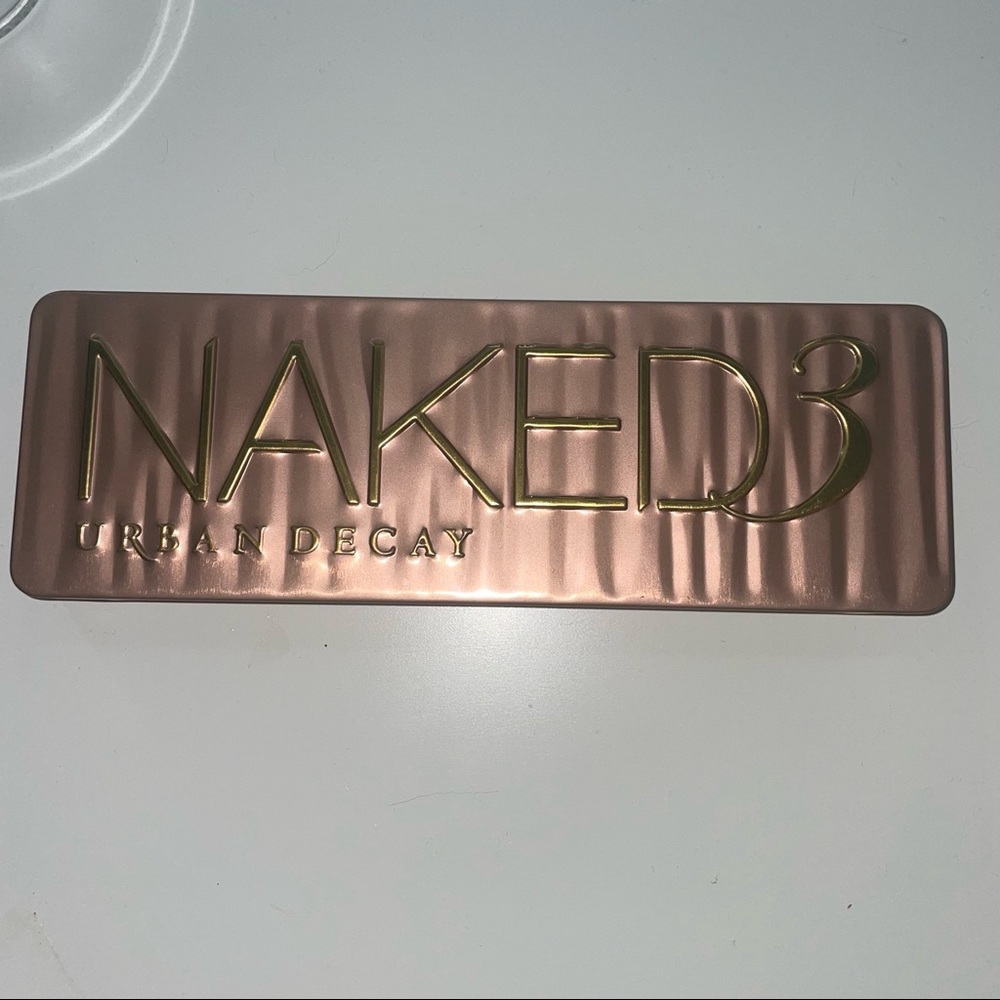 Naked 3 Pallete